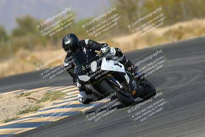 media/Mar-28-2022-Superbike Trackdays (Mon) [[b8603d0f67]]/Open Track Time/Turn 7/